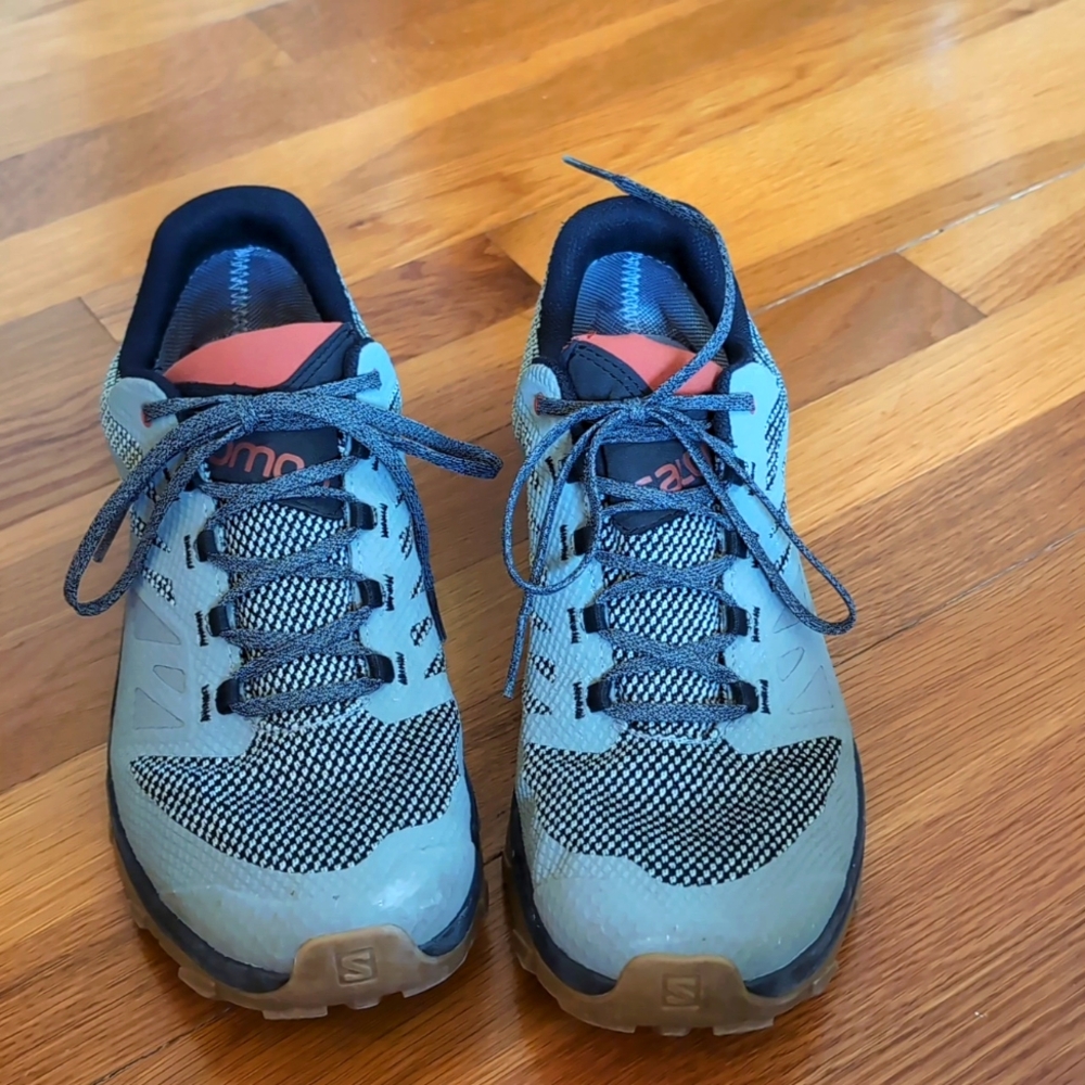 Salomon Outline men's shoes 11.5